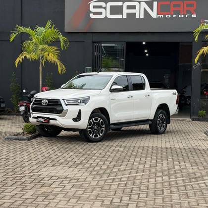 TOYOTA HILUX 2.8 D-4D TURBO DIESEL CHASSI 4X4 AUTOMÁTICO